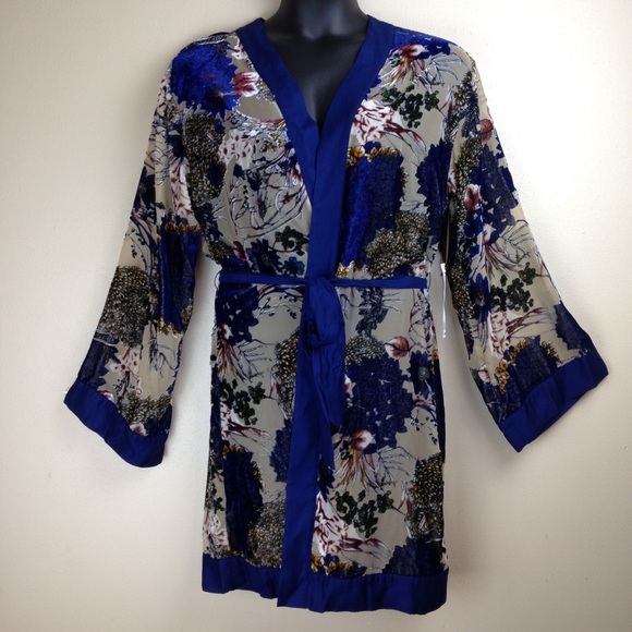 Willow & Clay Other - Willow&Clay Womens Burnout Kimono Velvet Size L/Xl